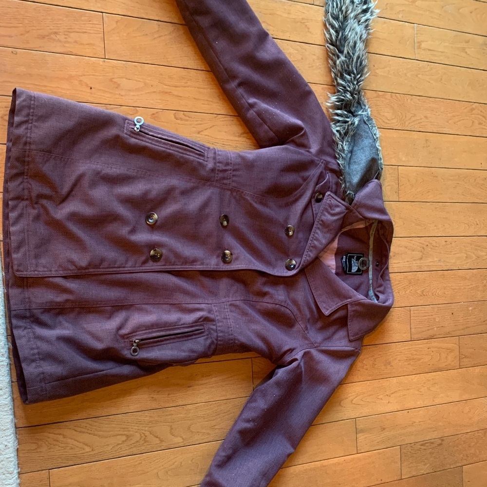 The North Face Women's Plum Trench Coat with Faux-Fur Collar - Picture 3 of 11